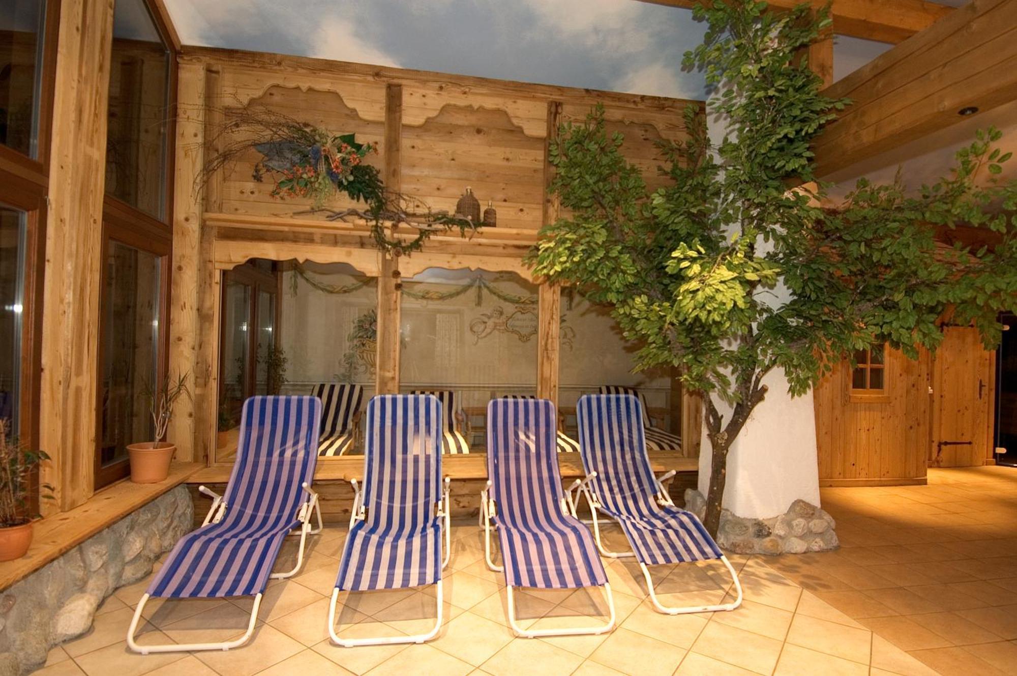 Das Gruenholz Aparthotel Muhlbach Am Hochkonig Exterior photo
